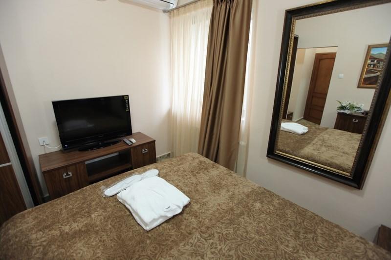 Hotel Kratis Kratovo Szoba fotó
