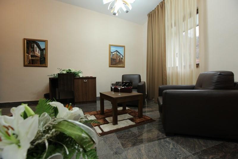Hotel Kratis Kratovo Kültér fotó